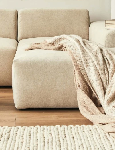 Blending futuristic building